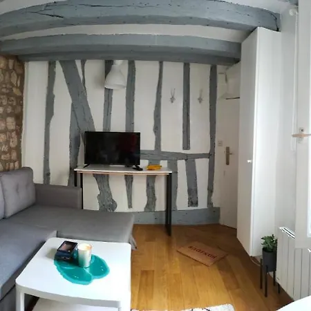 Studio Charme Haut-Marais Paris Exterior photo